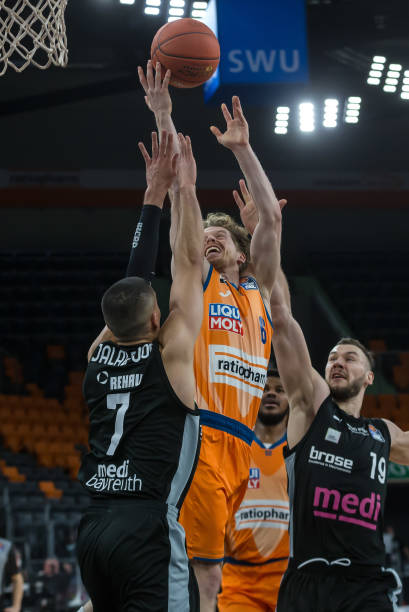 个人英雄的 个人英雄的